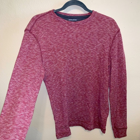 Men’s maroon long sleeve